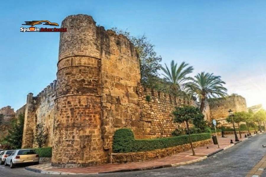 قلعة ماربيا وكنيسة إنكارناسيون