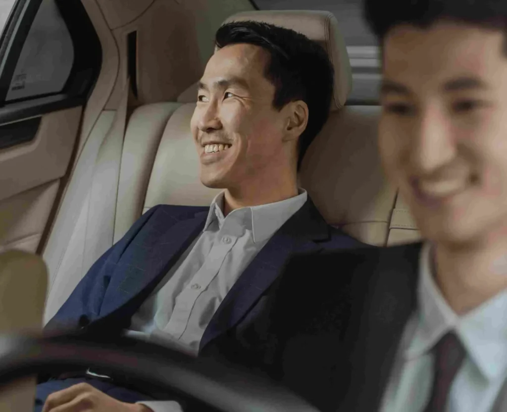 خدمات إيجار سيارة مع سائق